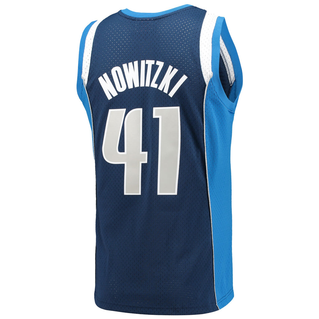 Men's Dirk Nowitzki Navy Dallas Mavericks 2011/12 Hardwood Classics Swingman NBA Basketball Jersey - view 4