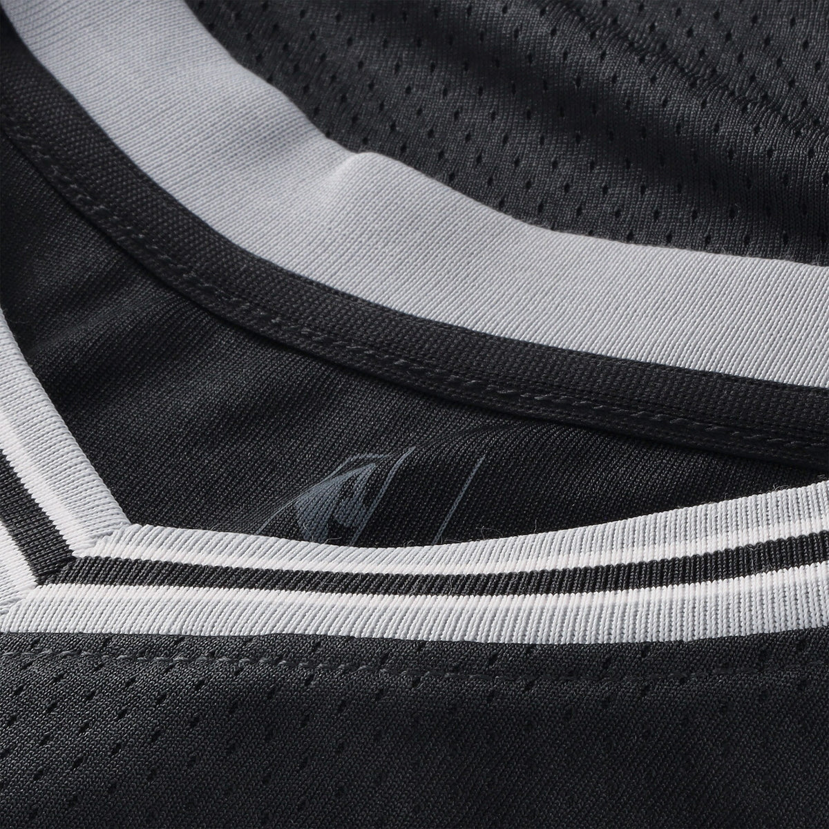 Unisex San Antonio Spurs Icon NBA Basketball Jersey - Jeremy Sochan - view 6