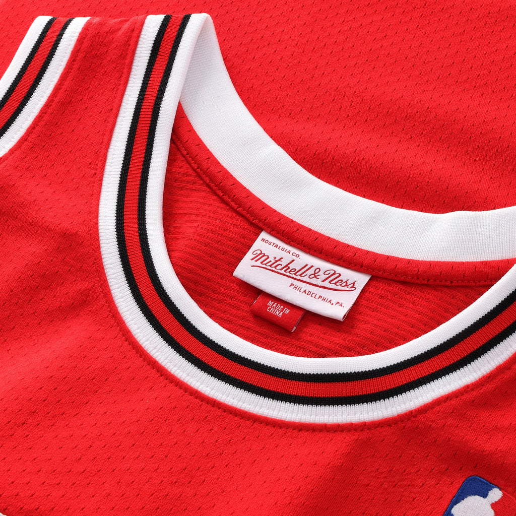Men's Chicago Bulls Michael Jordan 1994-95 Road 45 NBA Basketball Jersey - Red - view 4