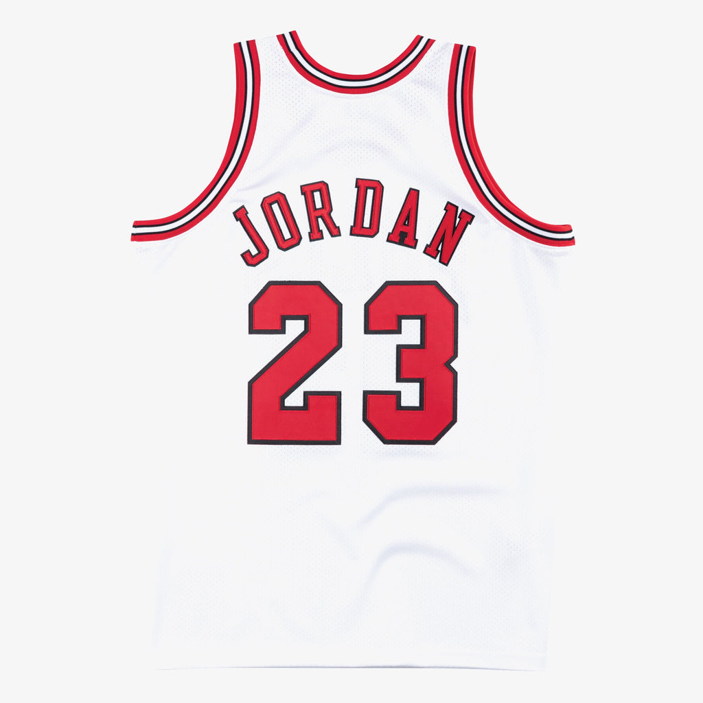 Men's Chicago Bulls NBA Basketball Jersey Home Michael Jordan 1995-96 - view 3