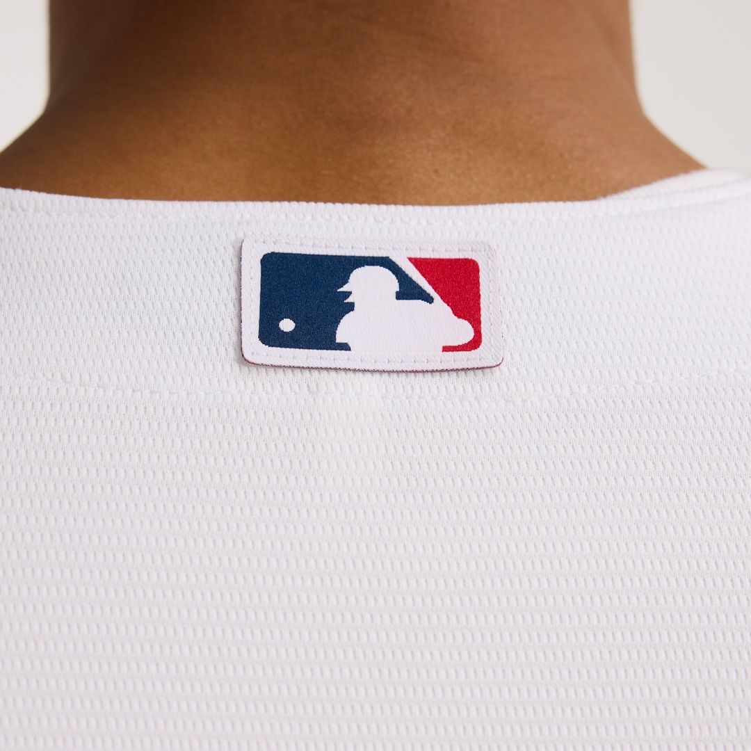 Men's Minnesota Twins Gray Road Replica MLB Baseball Jersey - view 31