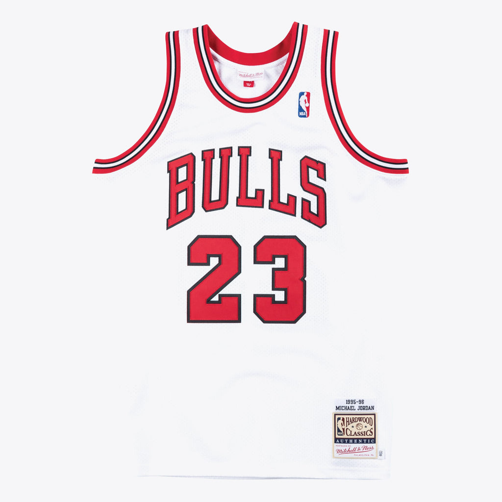 Men's Chicago Bulls NBA Basketball Jersey Michael Jordan 1995-96 - view 2