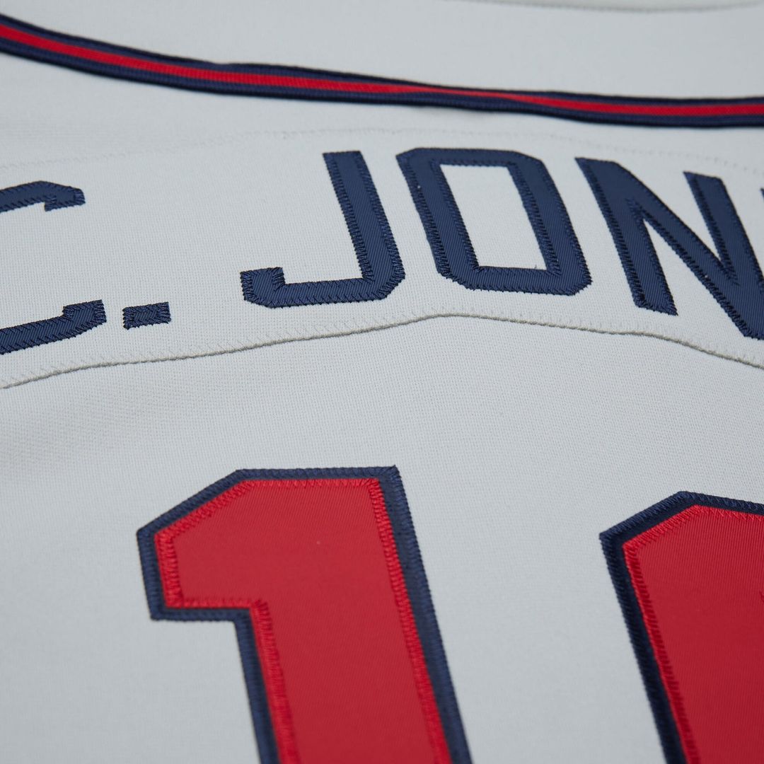 Men's Atlanta Braves Chipper Jones Gray 1995 Throwback MLB Baseball Jersey - view 10