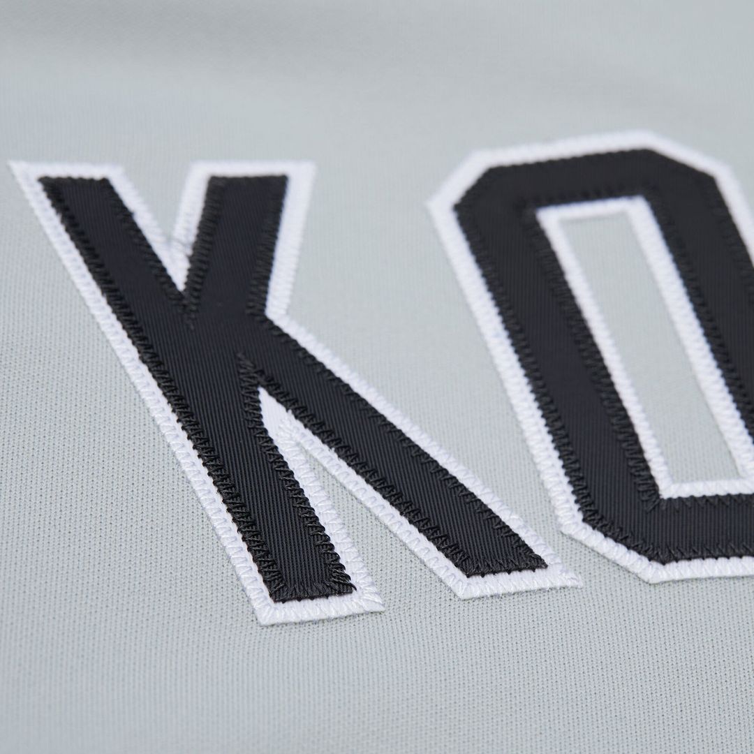 Men's Chicago White Sox Paul Konerko Gray 2005 Cooperstown Collection MLB Baseball Jersey - view 11