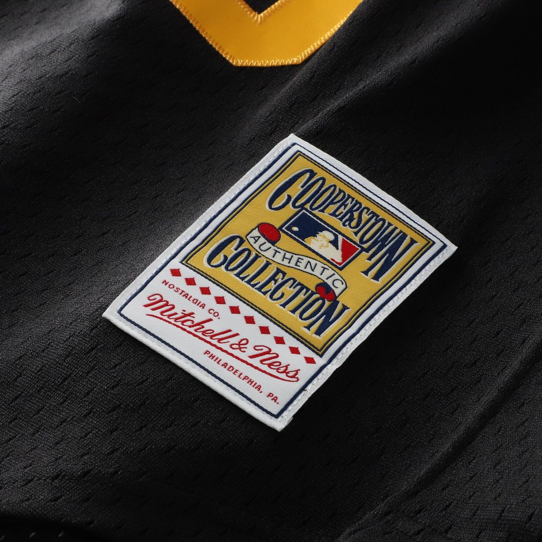 Men's Pittsburgh Pirates Willie Stargell Black Cooperstown Collection Big & Tall Mesh Batting Practice MLB Baseball Jersey - view 7