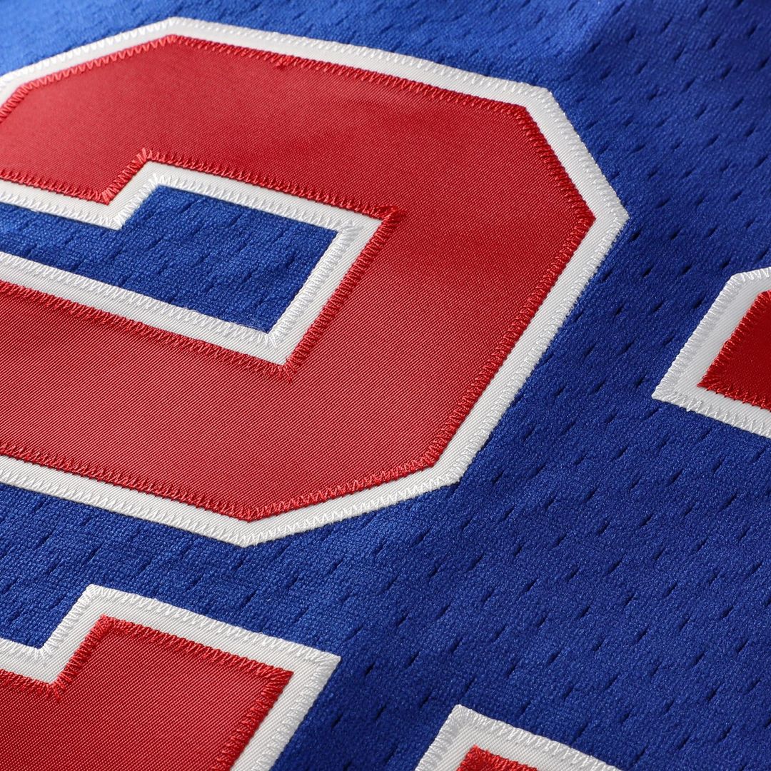 Men's Chicago Cubs Ryne Sandberg Royal Cooperstown Collection 1996 Mesh Batting Practice Button-Up MLB Baseball Jersey - view 4