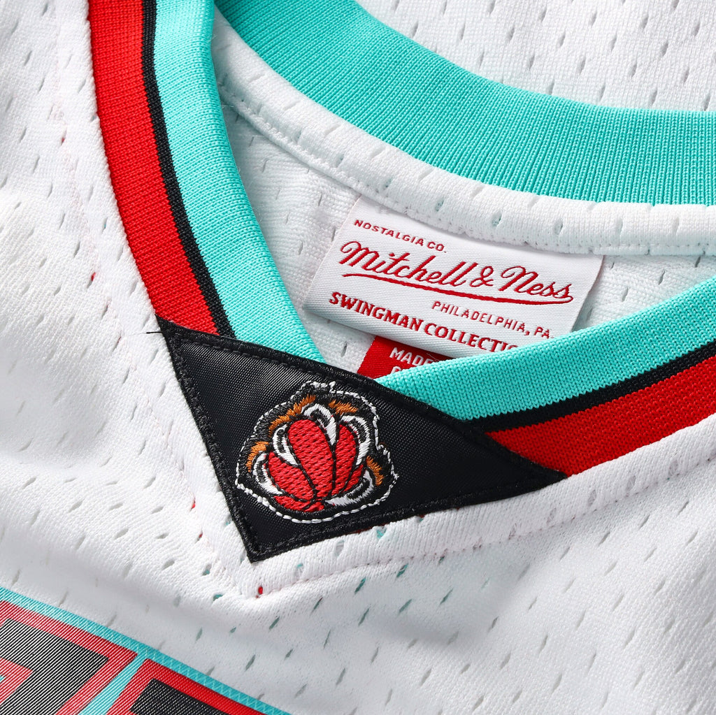 Men's Vancouver Grizzlies Shareef Abdur-Rahim 2000 Swingman NBA Basketball Jersey - White - view 4