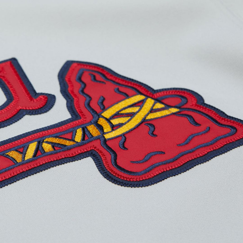 Men's Atlanta Braves Greg Maddux Gray 1995 Throwback MLB Baseball Jersey - view 8