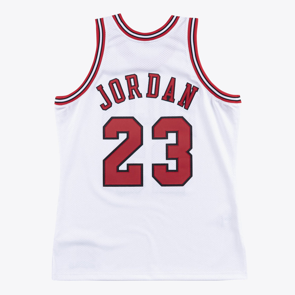 Men's Chicago Bulls NBA Basketball Jersey Michael Jordan 1995-96 - view 3