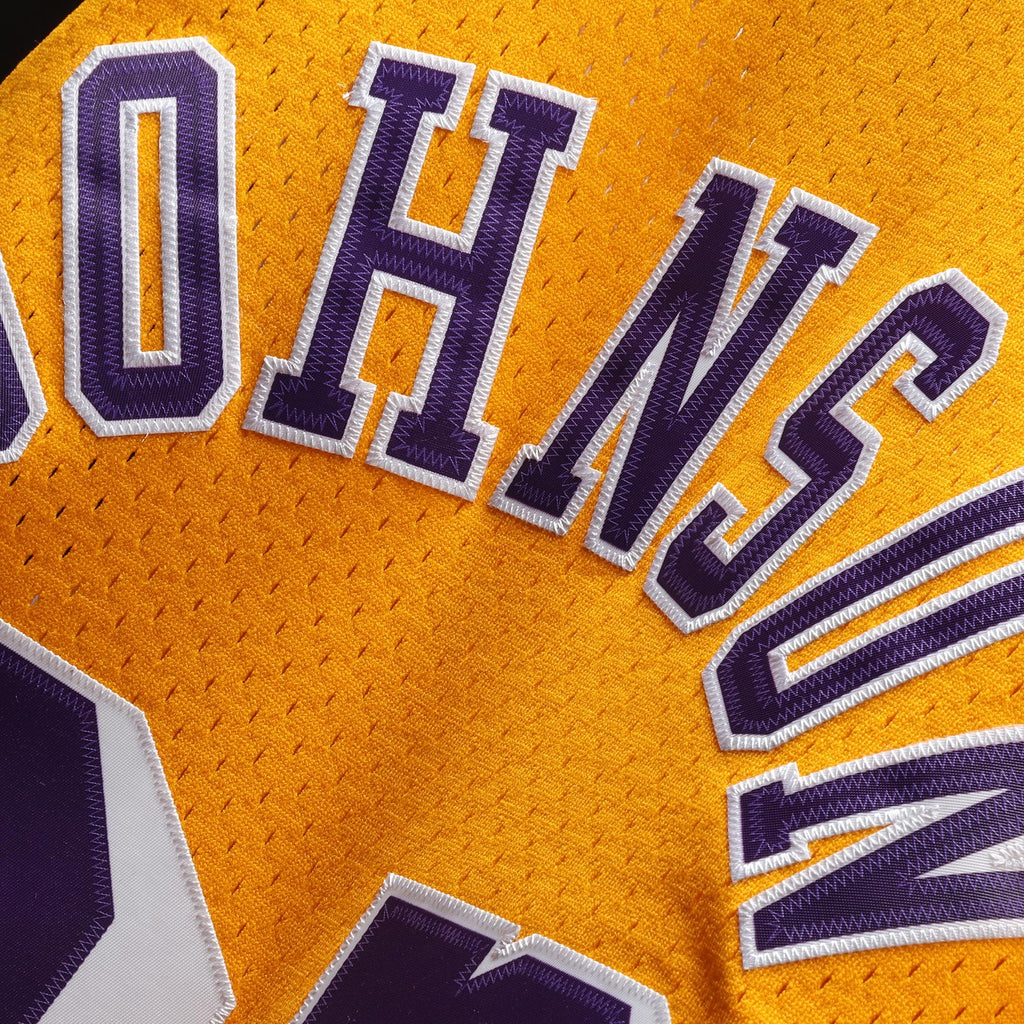 Men's Magic Johnson Gold Los Angeles Lakers 1984-85 Hardwood Classics Swingman NBA Basketball Jersey - view 7