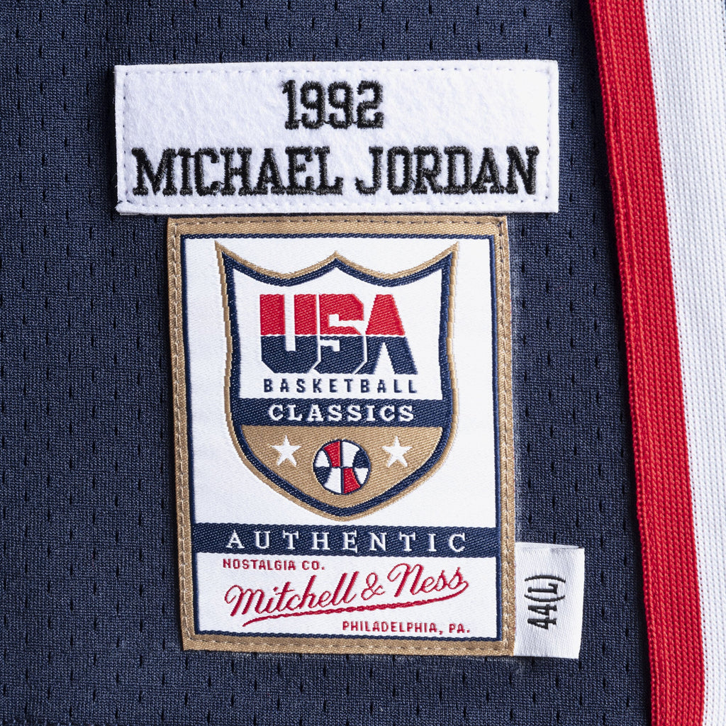 Men's USA Basketball Basketball Jersey Michael Jordan 1992 Navy - view 4