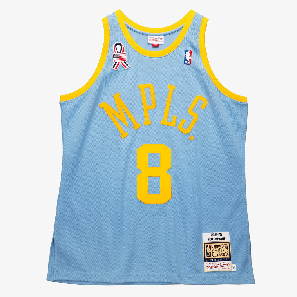 Men's Kobe Bryant Powder Blue Los Angeles Lakers 2001/02 Hardwood Classics NBA Basketball Jersey - view 1