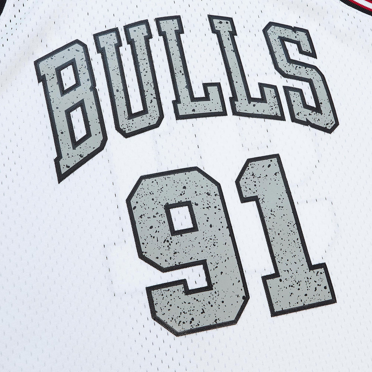 Men's Chicago Bulls Dennis Rodman 1997 Cracked Cement Swingman NBA Basketball Jersey - White - view 5
