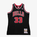 Men's Chicago Bulls NBA Basketball Jersey Alternate Scottie Pippen 1997 - view 1