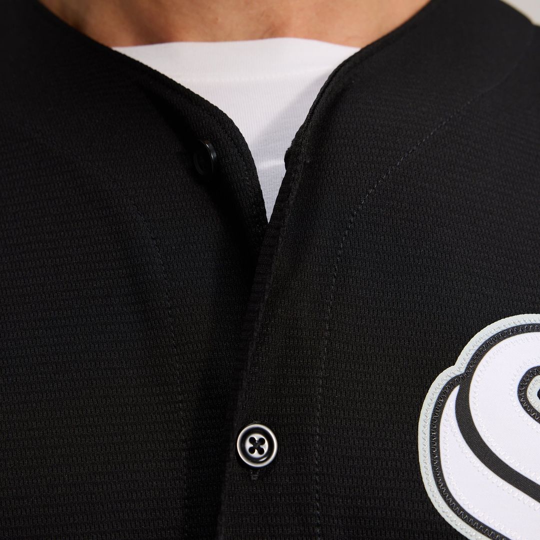 Men's Chicago White Sox Black Alternate Replica MLB Baseball Jersey - view 10