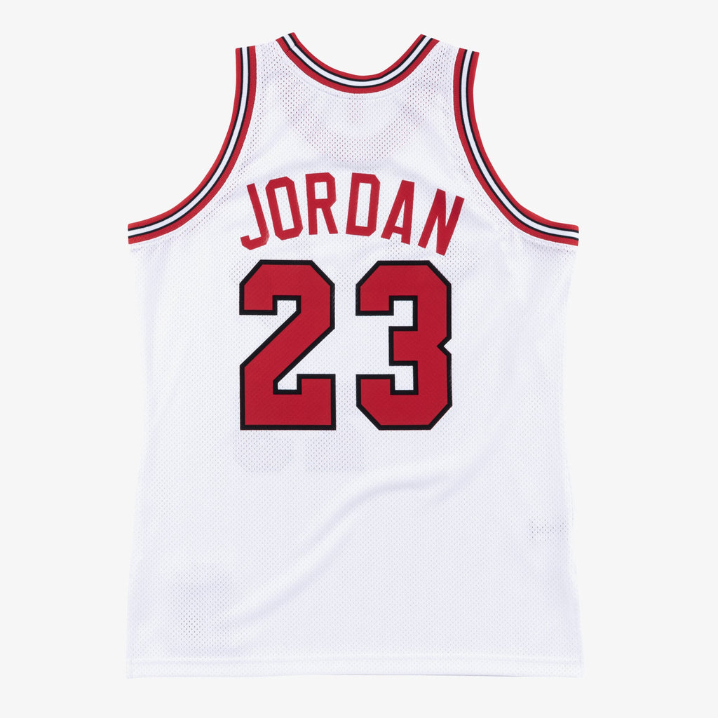 Men's Chicago Bulls NBA Basketball Jersey Michael Jordan 1984-85 - view 3