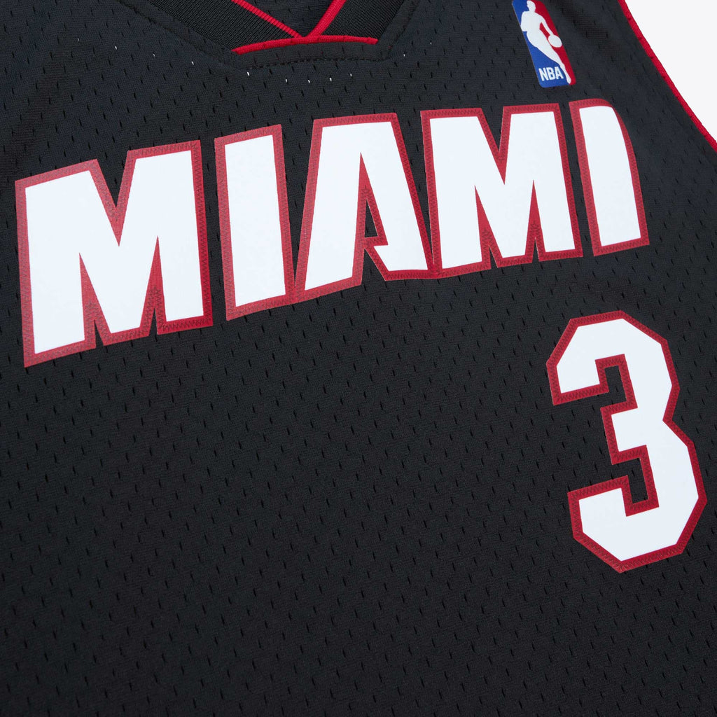 Men's Miami Heat NBA Dwyane Wade 2012 Road Hardwood Classics Swingman Jersey - view 5