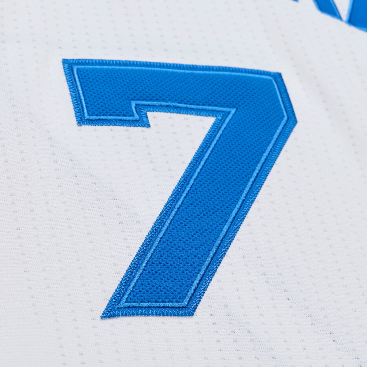 Men's Carmelo Anthony White New York Knicks 2015-16 Hardwood Classics NBA Basketball Jersey - view 4