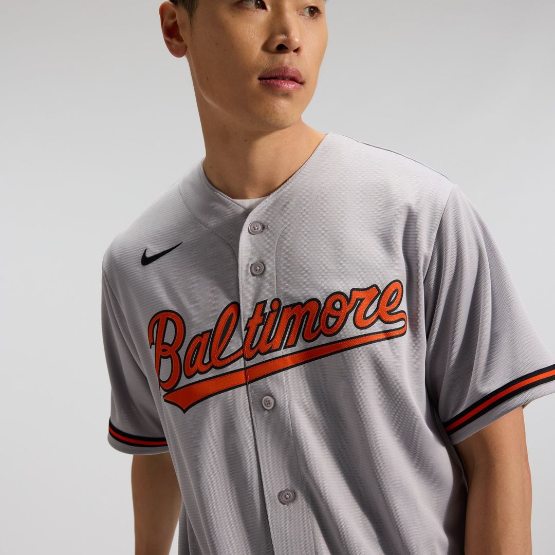 Men's Baltimore Orioles Black Alternate Replica MLB Baseball Jersey - view 40